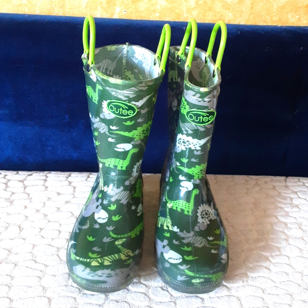 Boys rain boots